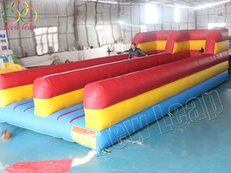 inflatable bungee run game