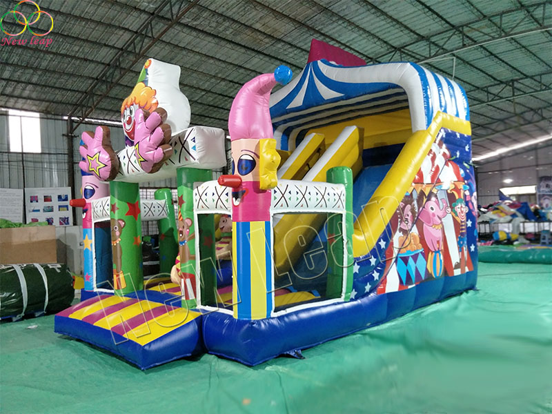 clown inflatable dry slide