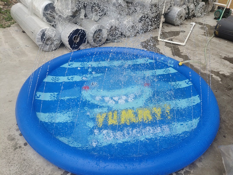 inflatable splash pool