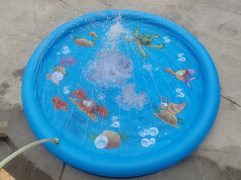 inflatable playing sprinkler mat